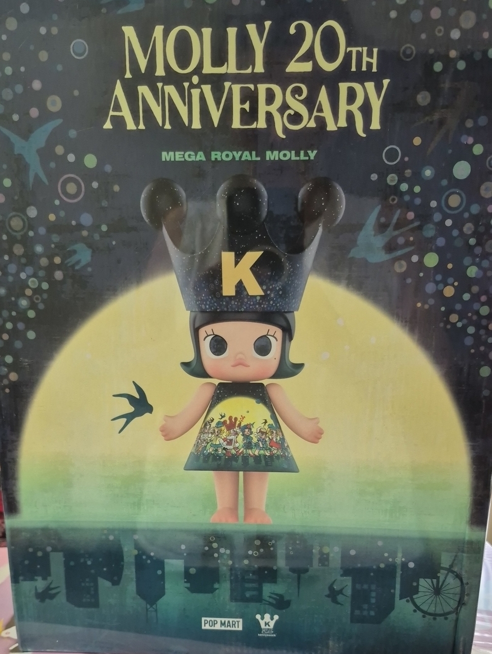 Pop Mart Molly 20th Anniversary Mega Royal Molly Figure 400%